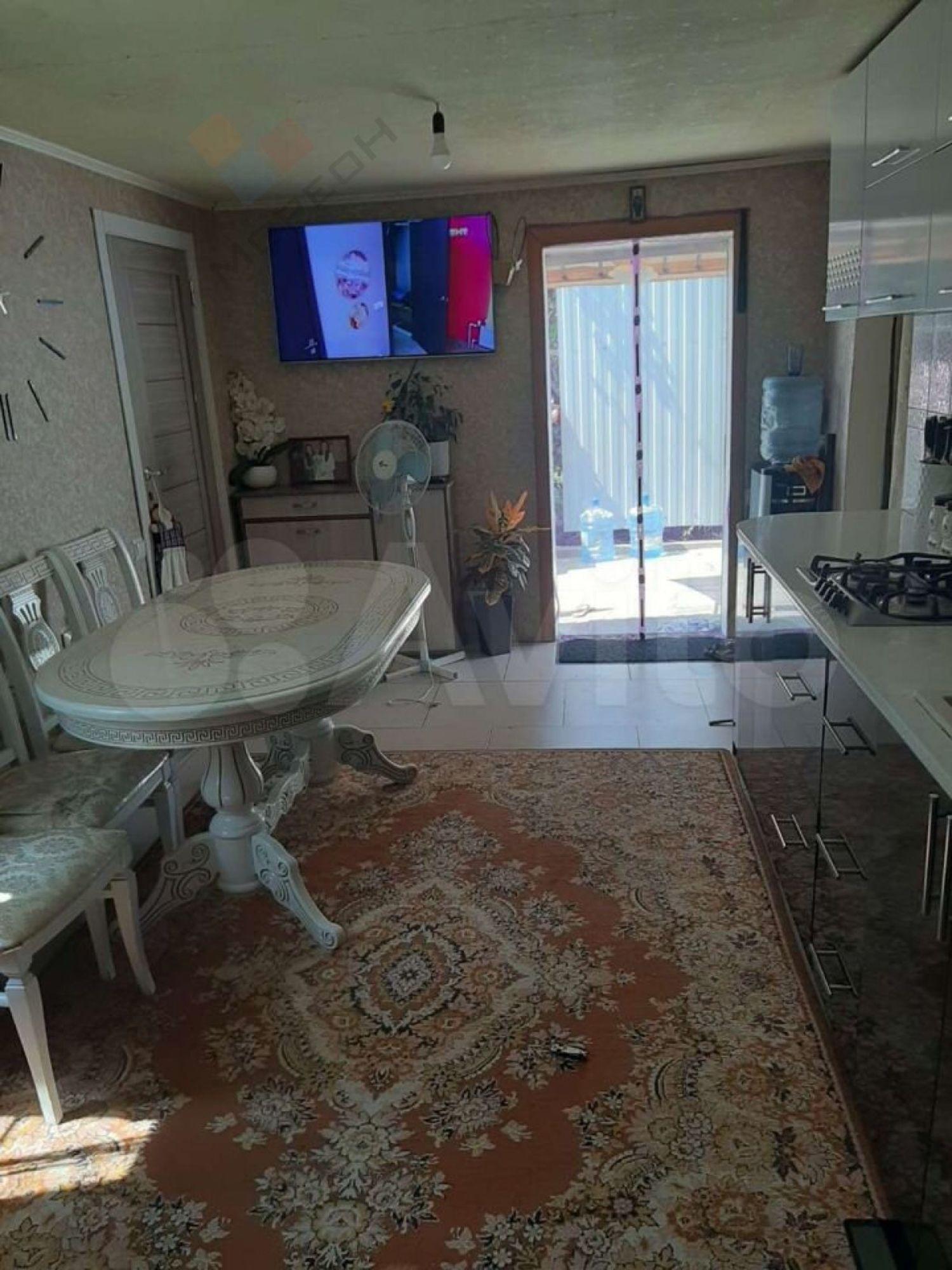 Купить дачу, дом, коттедж за 3 300 000 рублей на Яблоневая ул