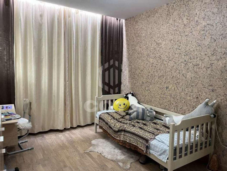 4-комн квартира Хользунова улица, 38/7