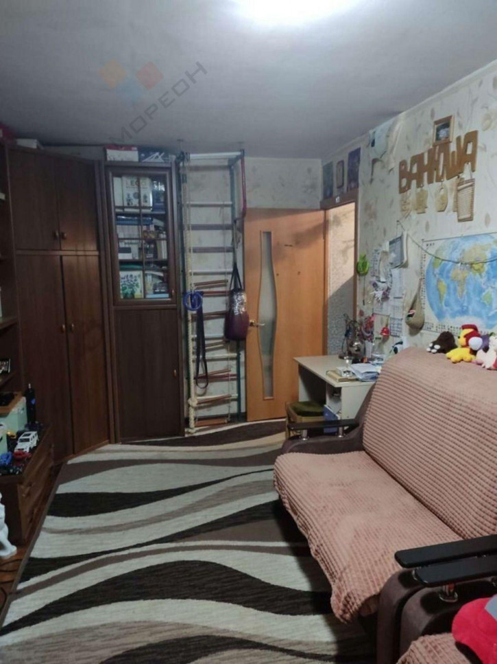 2-комн квартира Гагарина ул, 99