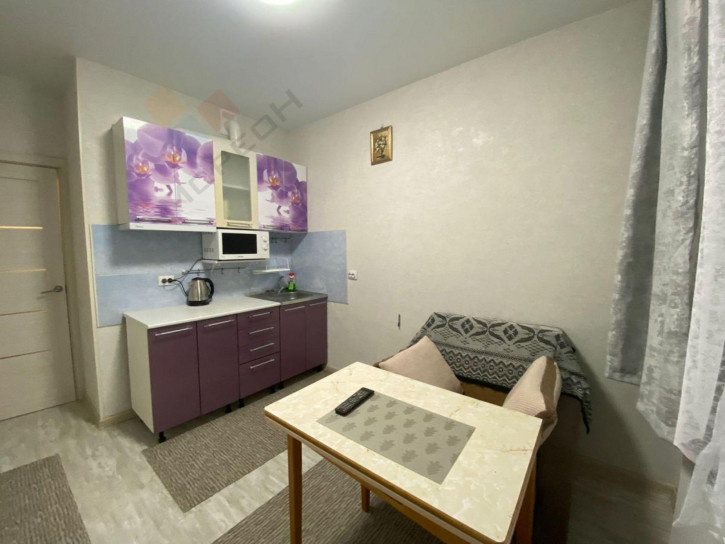 1-комн квартира Комарова В.М. ул, 21Б
