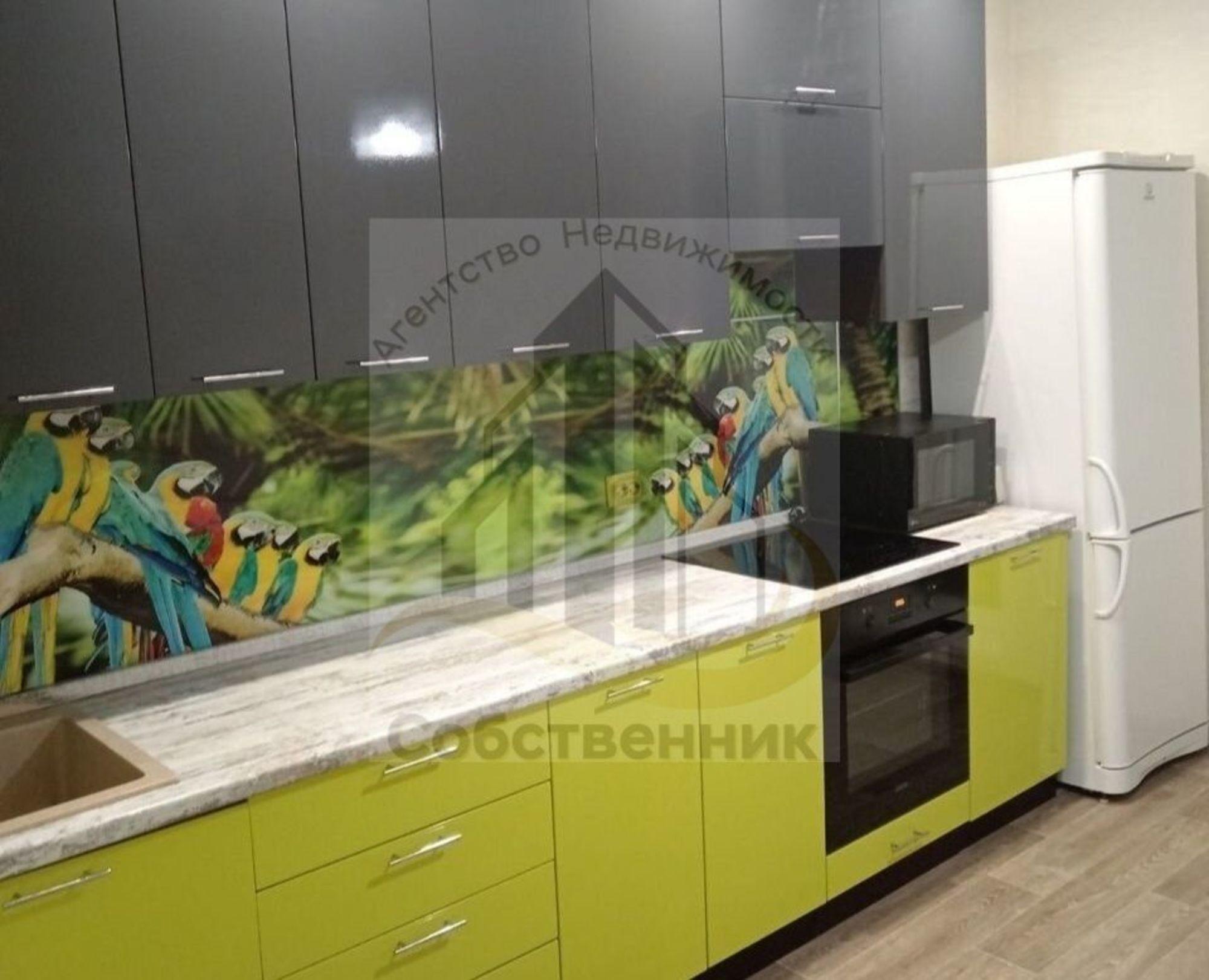 Сдать квартиру за 20 000 рублей на Суворова ул, 122а