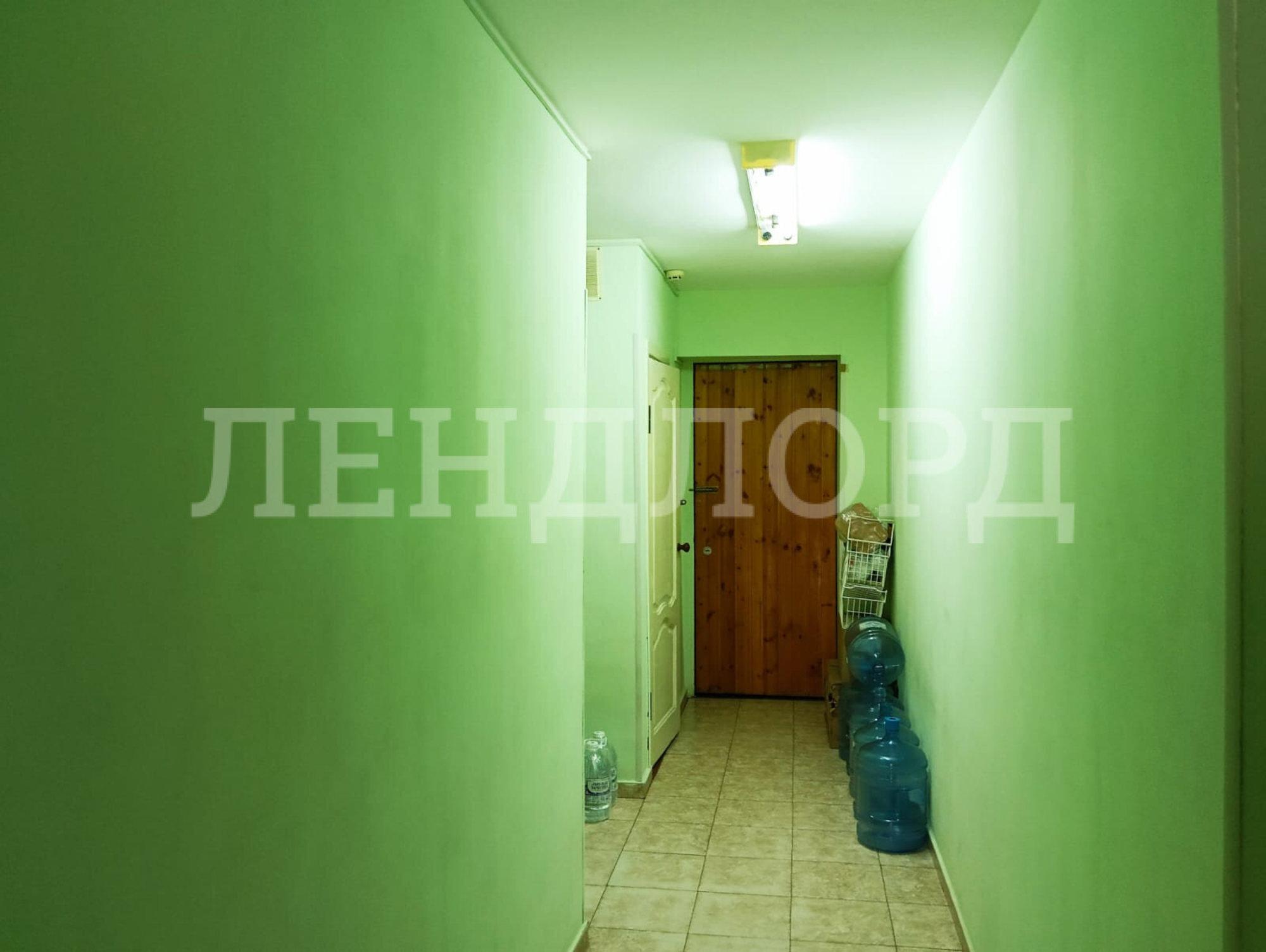 Купить торговое помещение за 14 000 000 рублей на 2-я Краснодарская улица