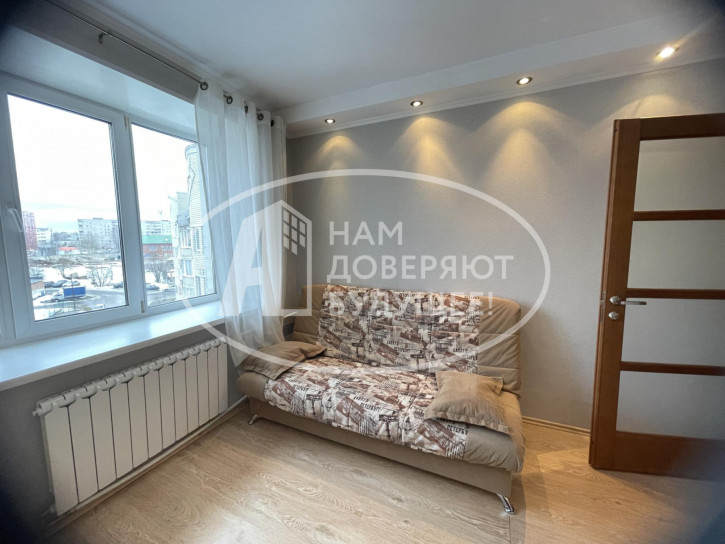 4-комн квартира проспект Победы, 20