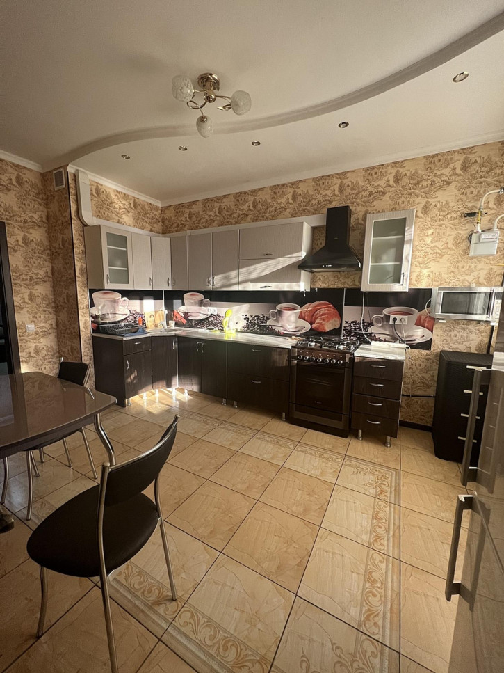 2-комн квартира улица Омелькова, 28