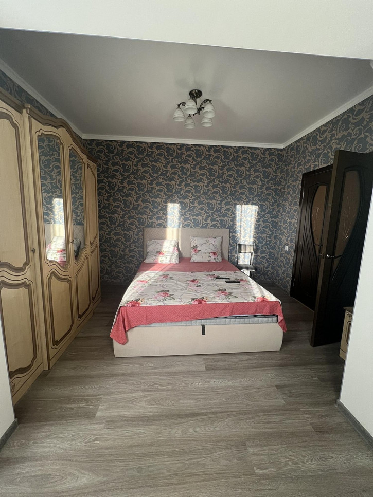 2-комн квартира улица Омелькова, 28