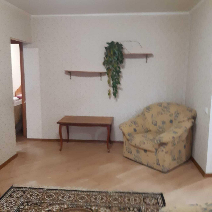 3-комн квартира Строительный переулок, 3