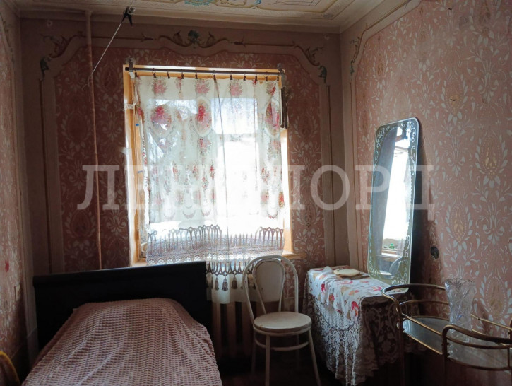 3-комн квартира улица 20-я Линия, 50/83