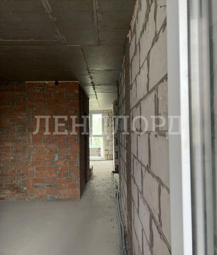3-комн квартира проспект Соколова, 68