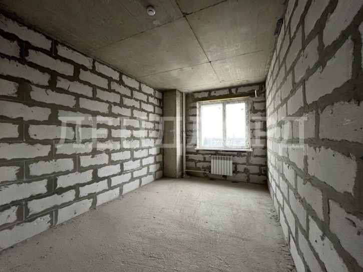 3-комн квартира улица Луначарского, 177Бк2