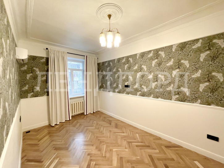 3-комн квартира переулок Островского, 96/6