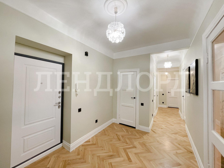 3-комн квартира переулок Островского, 96/6