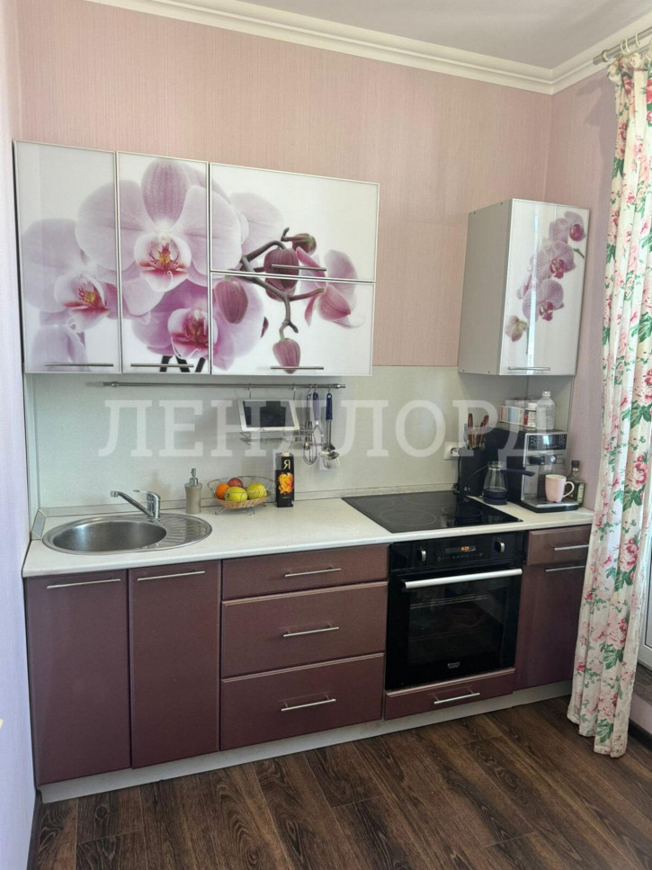 2-комн квартира улица Жданова, 9