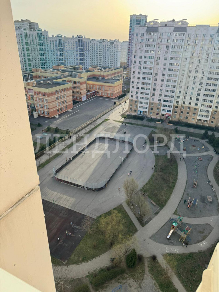 2-комн квартира улица Жданова, 9