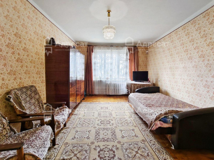 3-комн квартира ул. Кастерина,  д.6