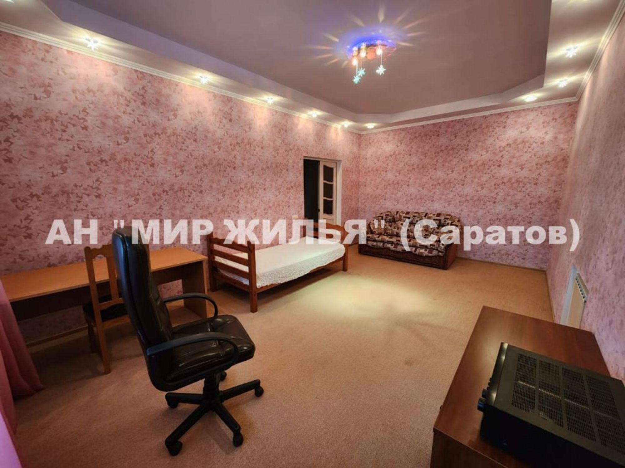 Сдать дачу, дом, коттедж за 150 000 рублей на Крайняя ул