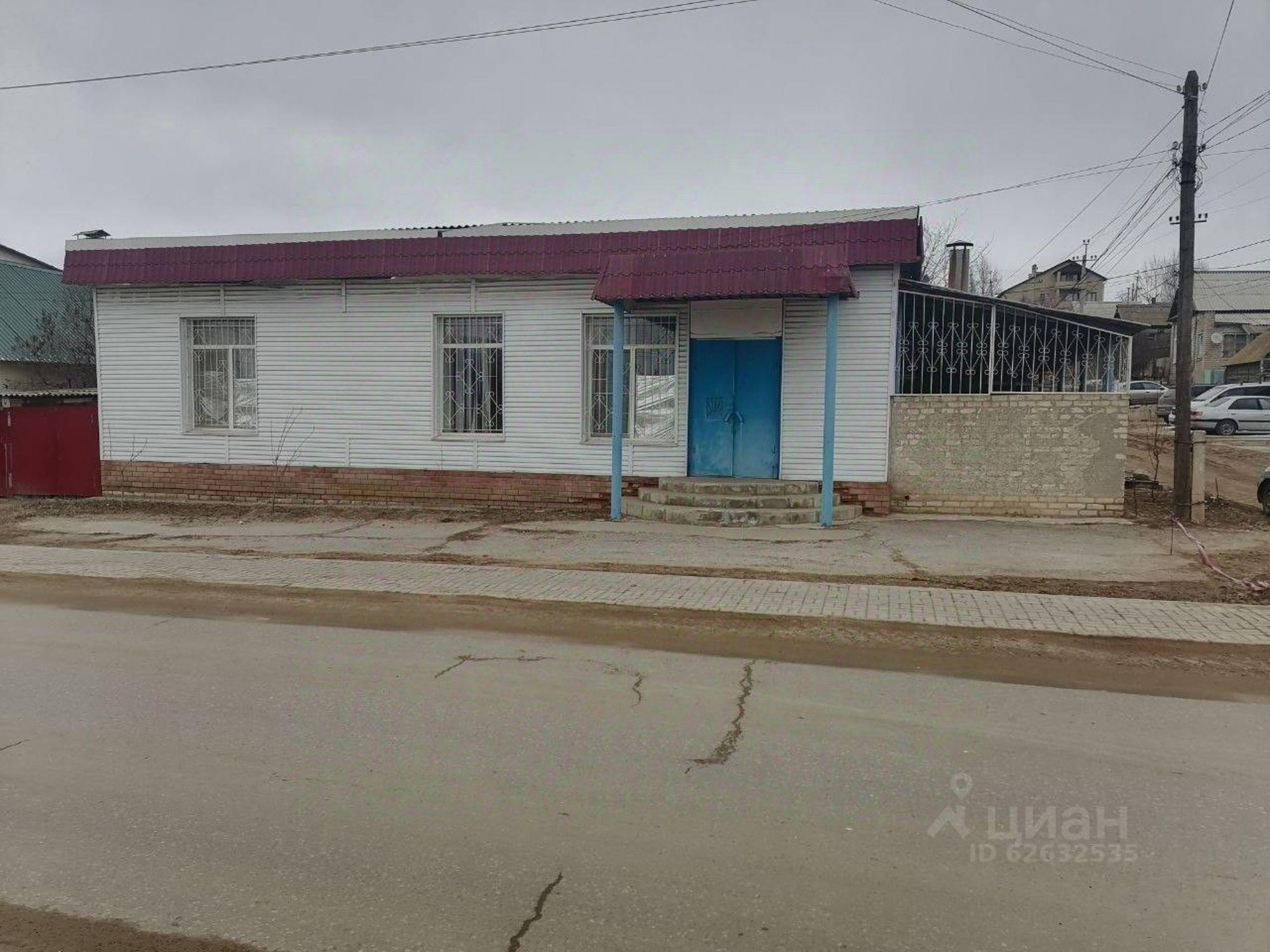 Купить торговое помещение за 9 300 100 рублей на улица Степана Разина, 45
