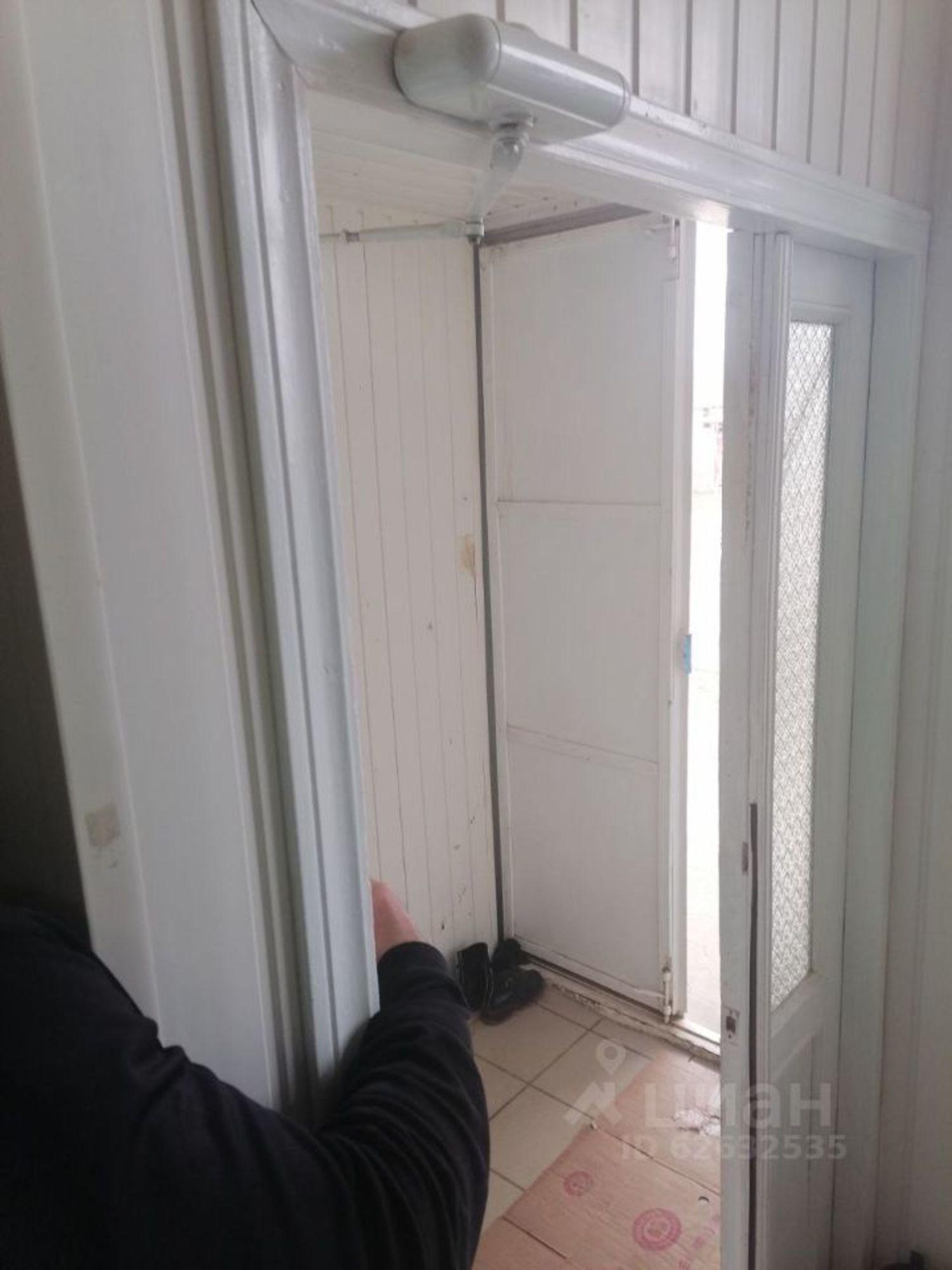 Купить торговое помещение за 9 300 100 рублей на улица Степана Разина, 45