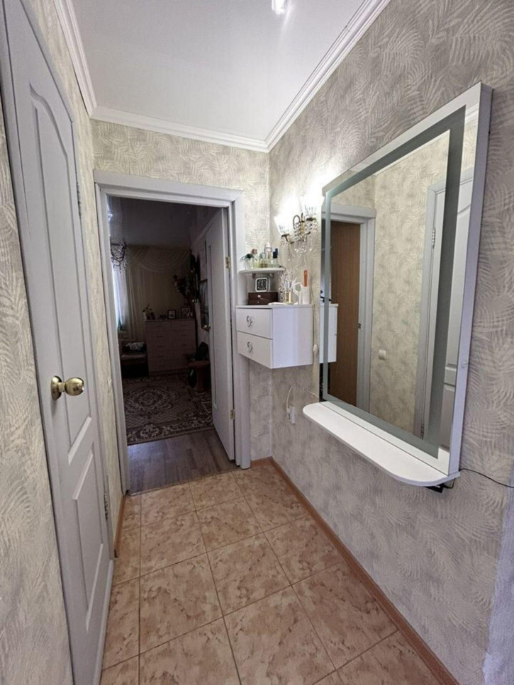 3-комн квартира Тархова ул, 26