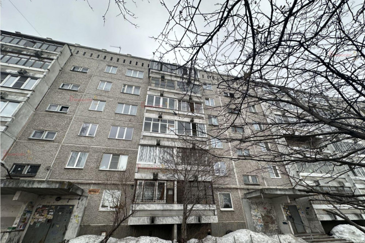 3-комн квартира Маневровая 25/а