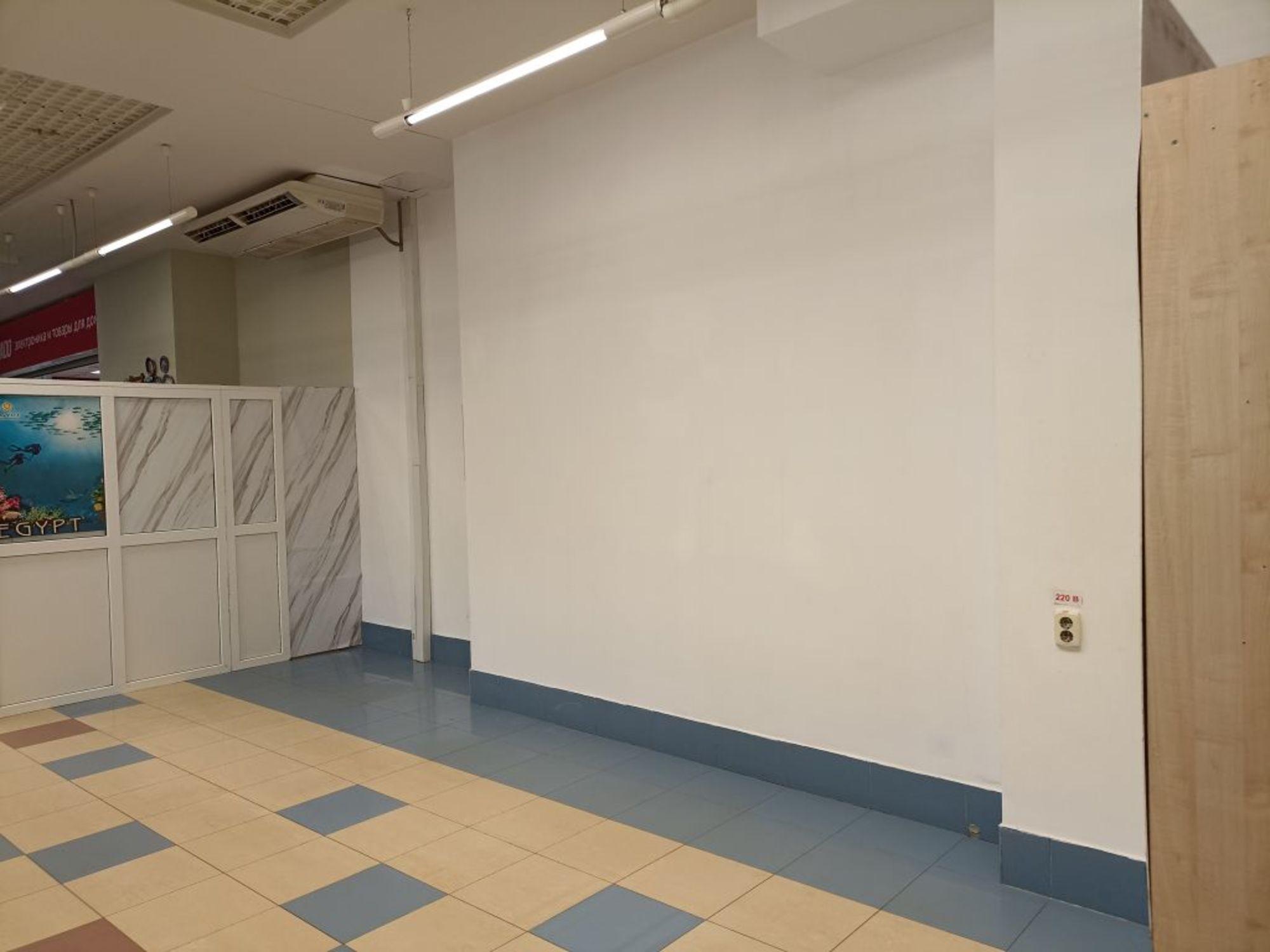 Сдать торговое помещение за 30 240 рублей на Дьяконова ул, 11а