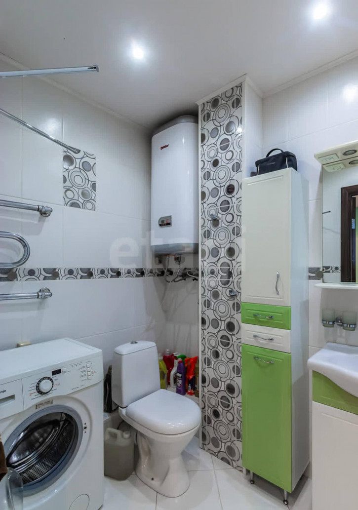 3-комн квартира улица Маршала Конева, 18г