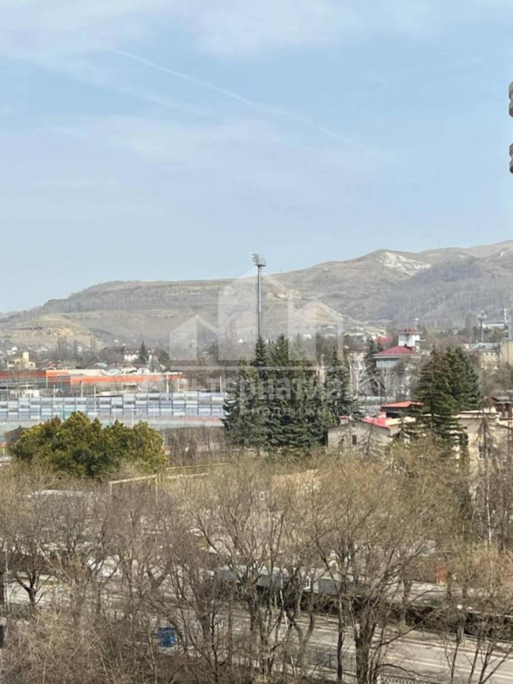 2-комн квартира Победы пр-т.