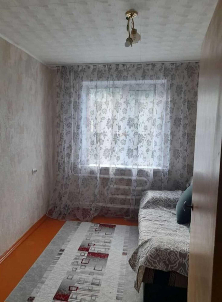 3-комн квартира Мечтателей, 50