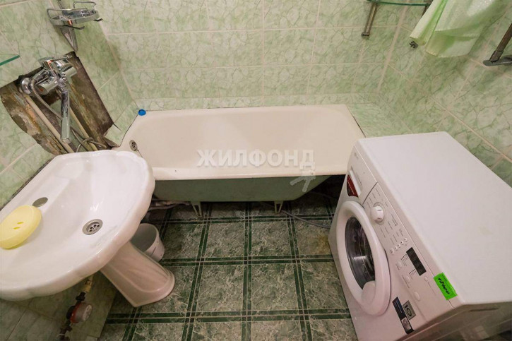 3-комн квартира Есенина улица, д.8/1