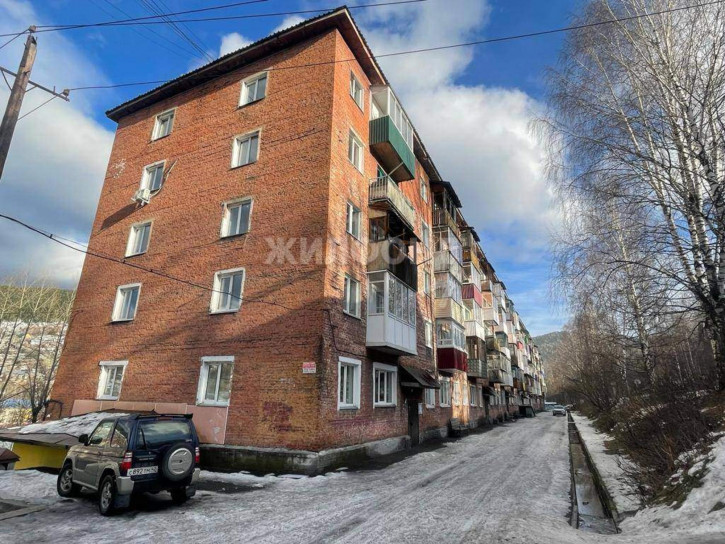 2-комн квартира Суворова улица, д.21