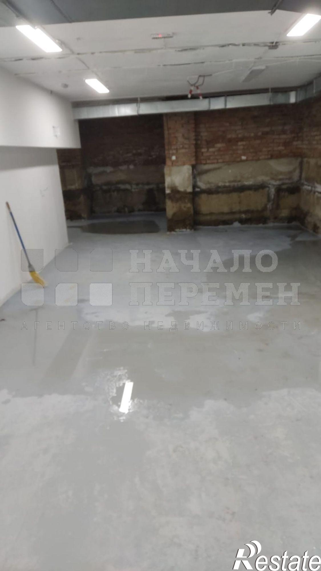 Сдать помещение свободного назначения за 156 400 рублей на Лазурная ул, 4/3
