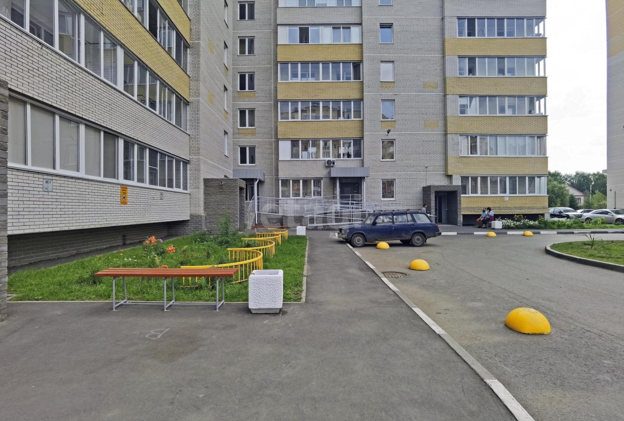 Купить квартиру за 4 100 000 рублей на Архиепископа Сильвестра, 9