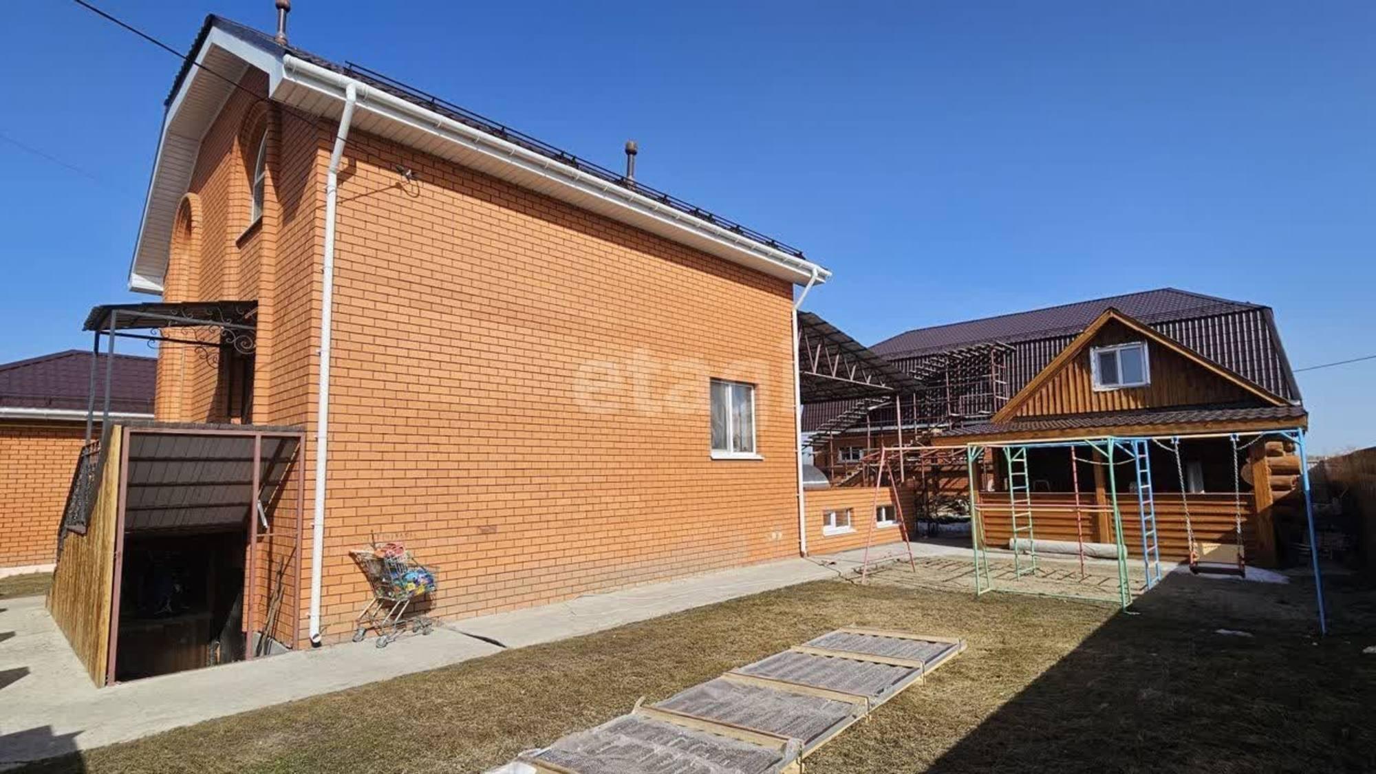 Купить дачу, дом, коттедж за 21 300 000 рублей на Бирюзовая,