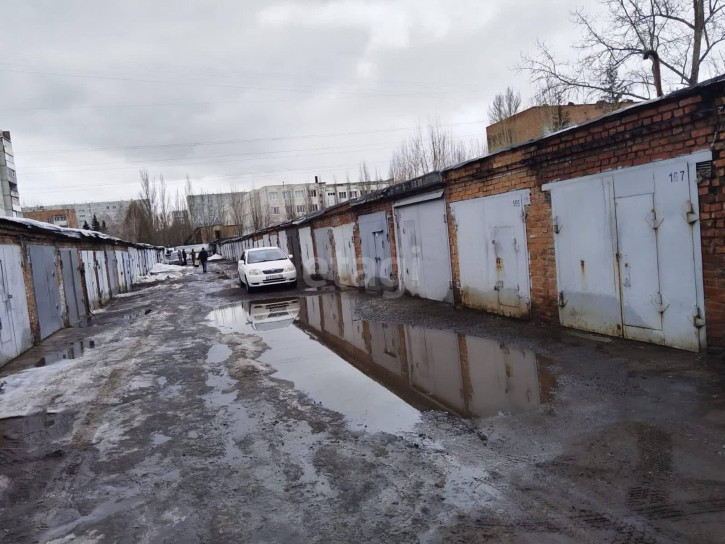 Гараж/парковка Блюхера 20