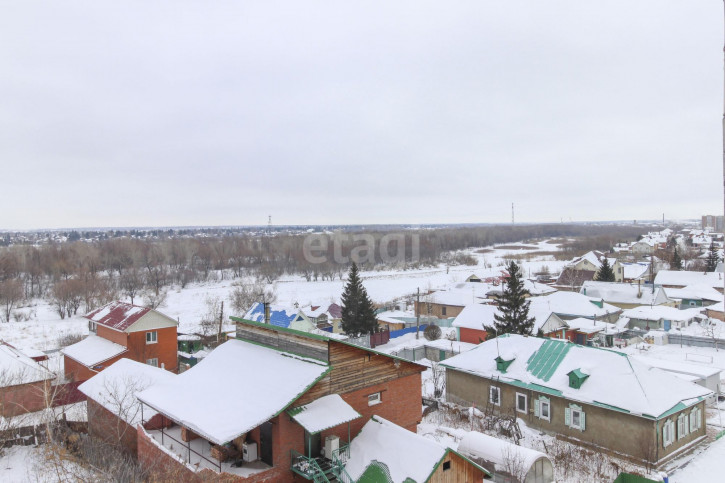3-комн квартира Нефтебаза, 3