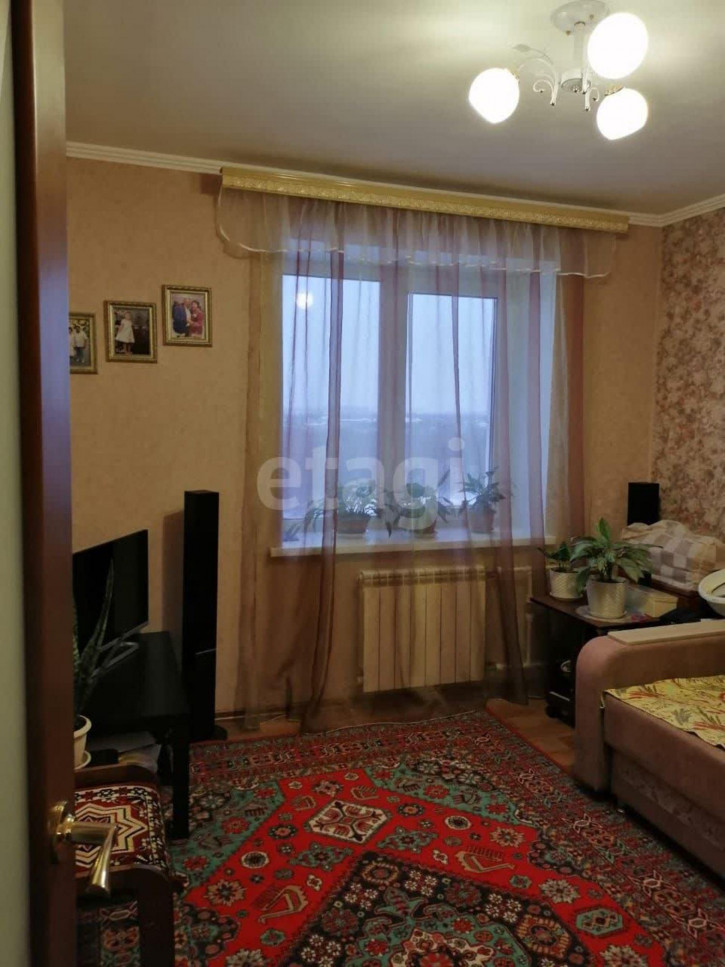 3-комн квартира Нефтебаза, 3