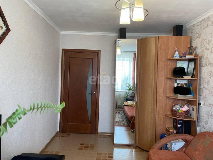3-комн квартира Нефтебаза, 3