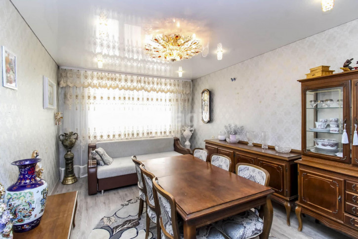 3-комн квартира Щербакова, 86А