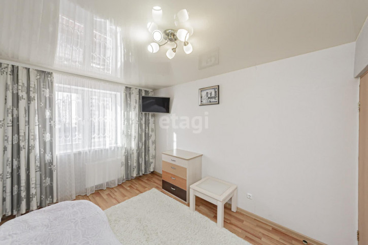 1-комн квартира Пермякова, 81