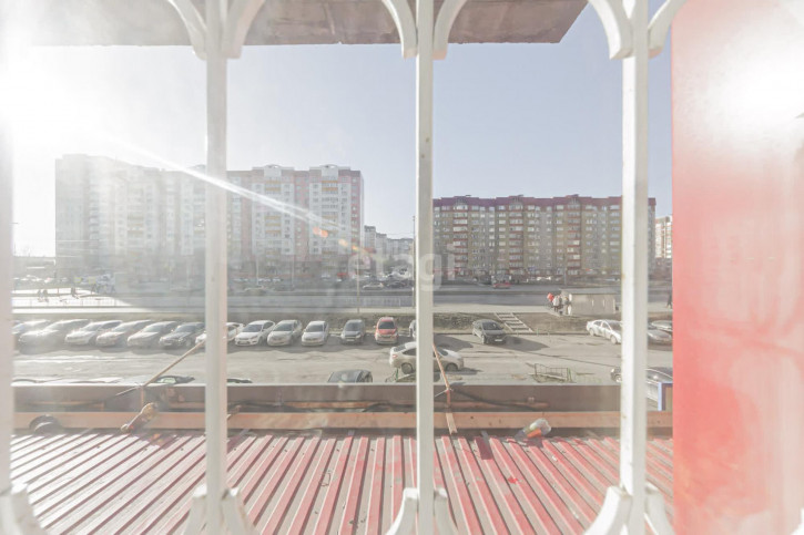 1-комн квартира Пермякова, 81