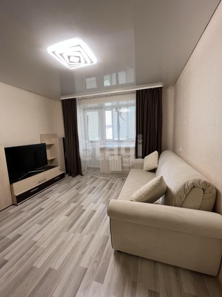 3-комн квартира Мира, 28