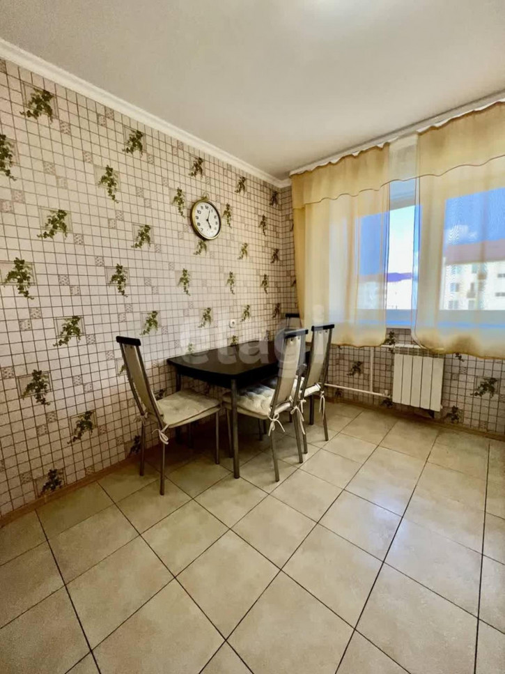 3-комн квартира Мира, 28