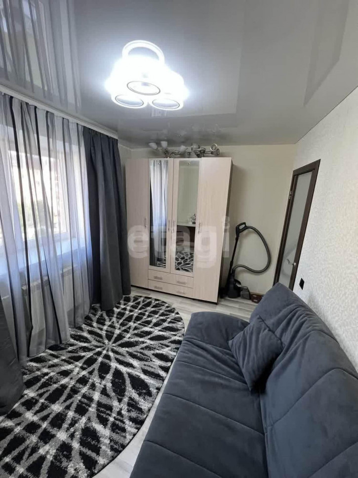 3-комн квартира Мира, 28