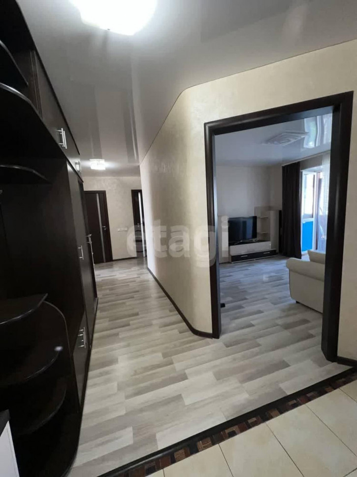 3-комн квартира Мира, 28
