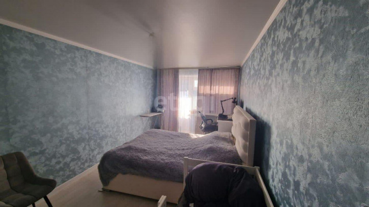 2-комн квартира Республики, 92