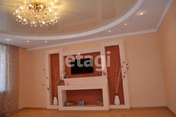 3-комн квартира Циолковского, 7