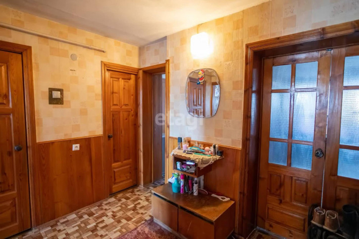 3-комн квартира Малиновского, 2