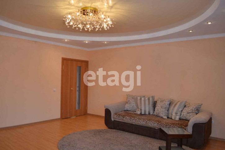 3-комн квартира Циолковского, 7
