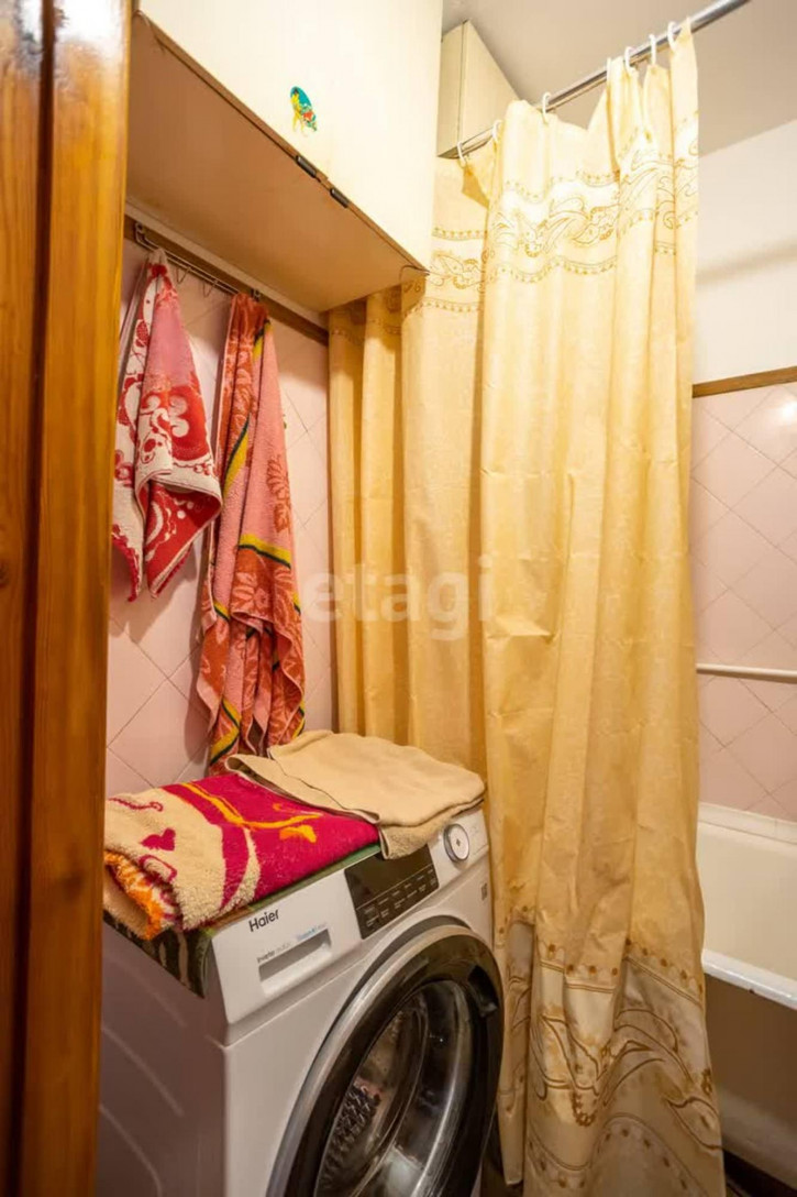 3-комн квартира Малиновского, 2