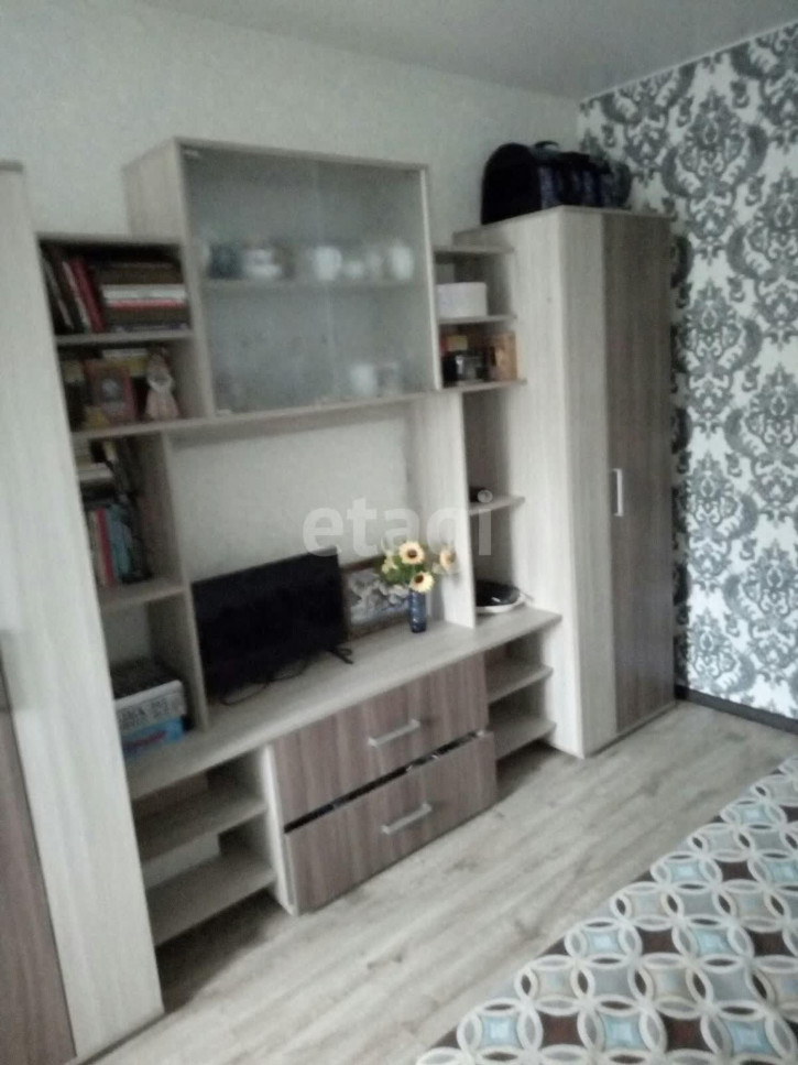 2-комн квартира Индустриальная, 49