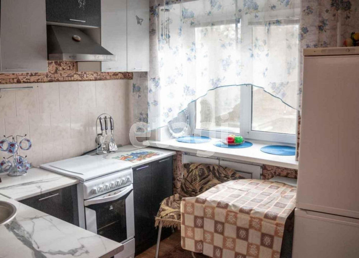 2-комн квартира Мельникайте, 78